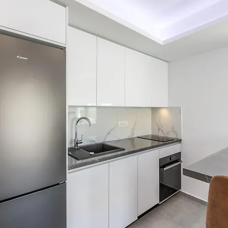 Rafael Apartment Zecevo