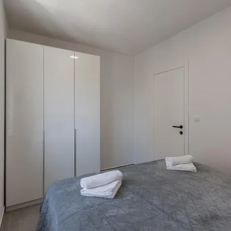 Rafael Apartment *
